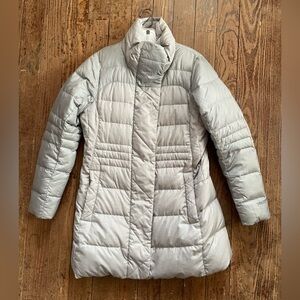 Marmot Women’s Viansa 700 Down Fill Parka, Glacier Gray, Size Large